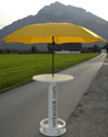 Quicktabel mit Sonnenschirm mieten-Stehtisch Vermietung Salzburg